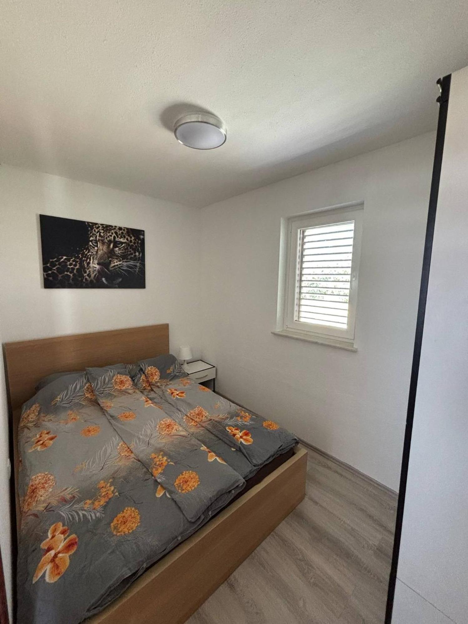 Haus Alexandra Apartment Свети Юрай Екстериор снимка